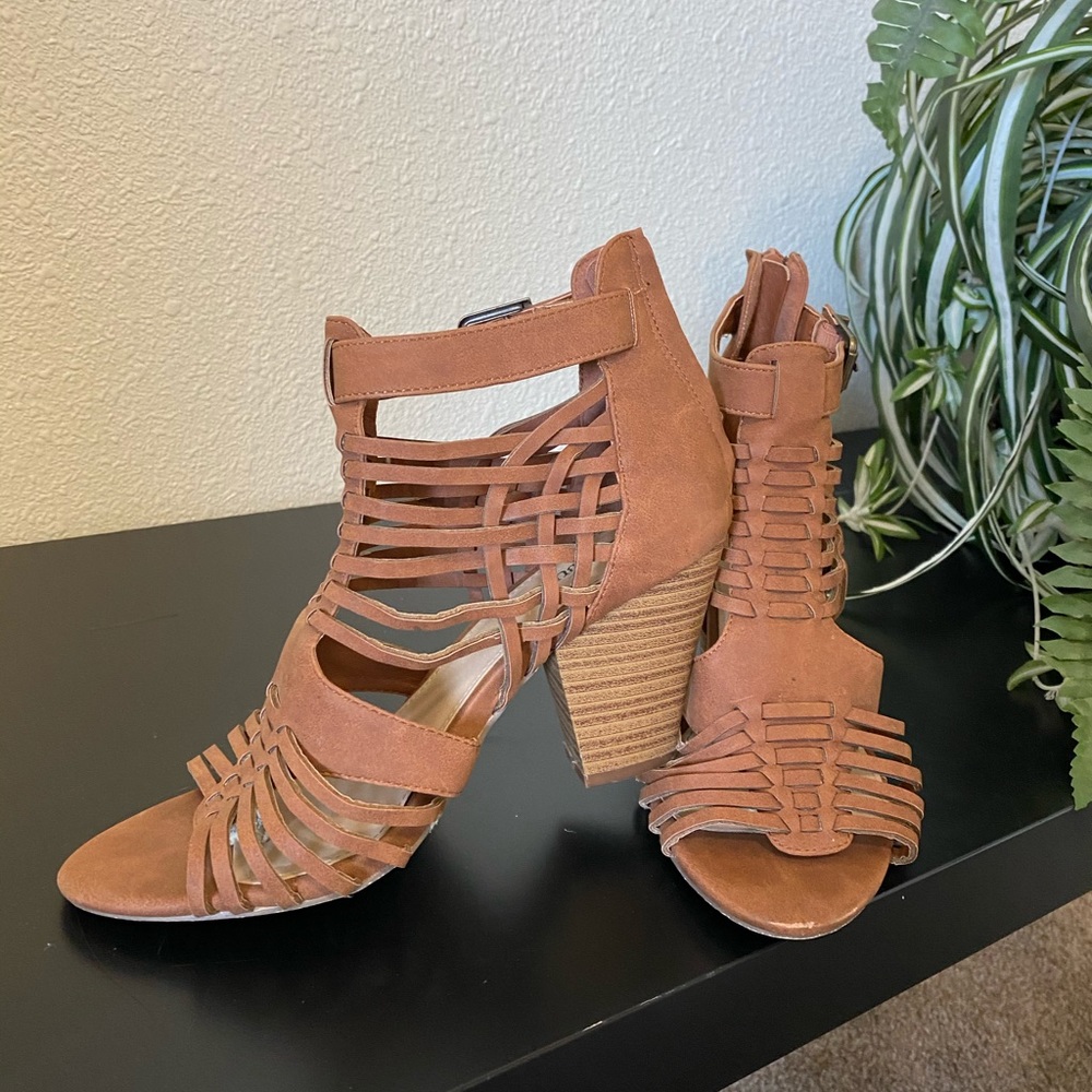 Strappy heeled sandals